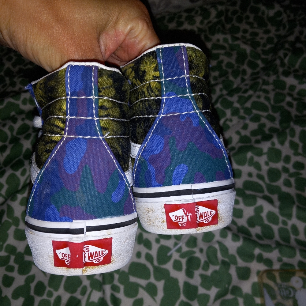 Vans - Picture 3 of 6